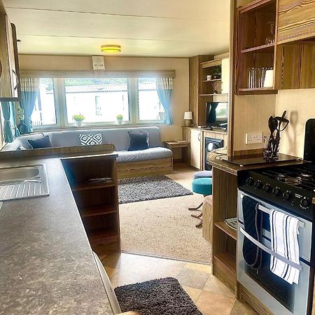 ホテル F&G Getaways Wyke Regis エクステリア 写真