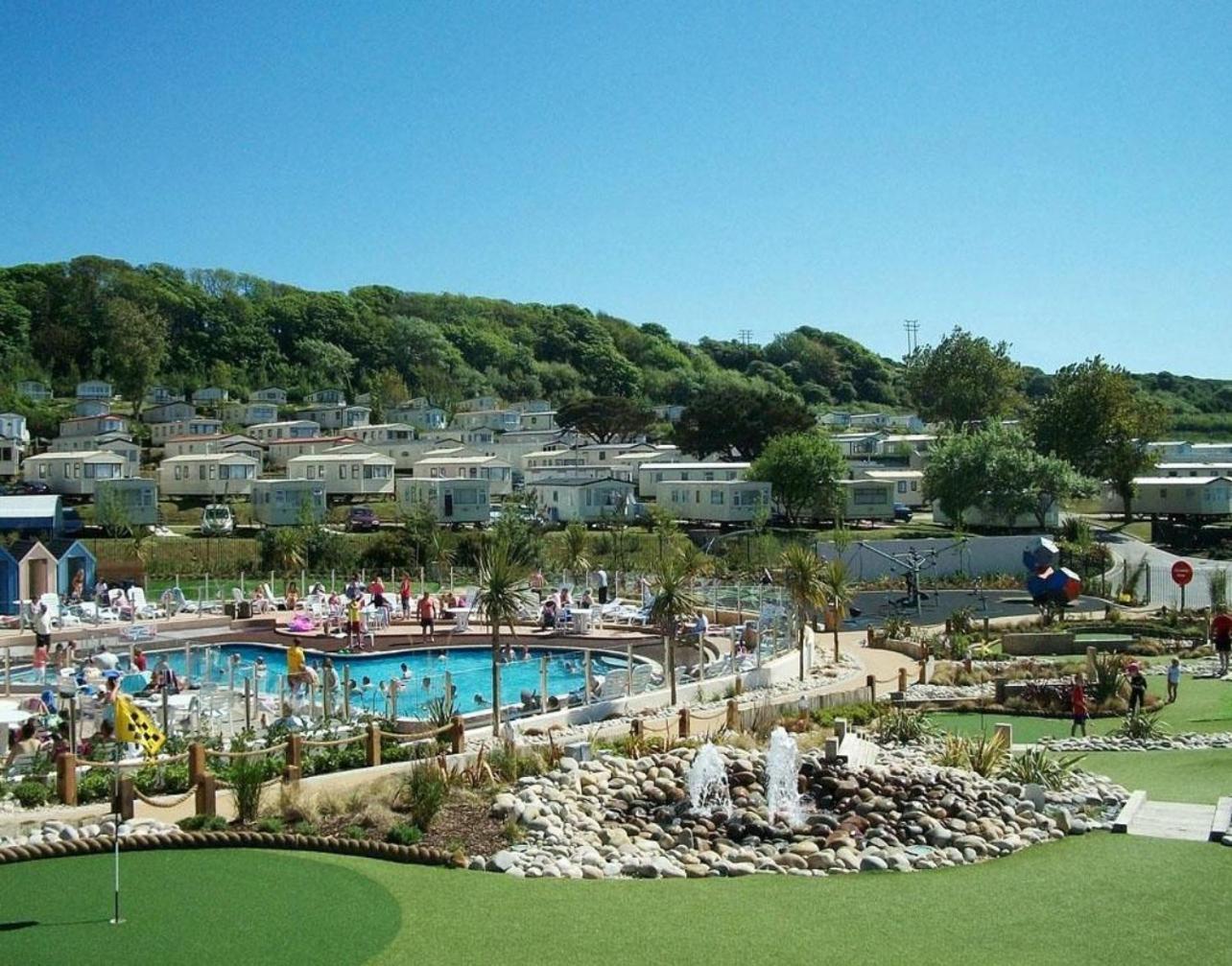 ホテル F&G Getaways Wyke Regis エクステリア 写真