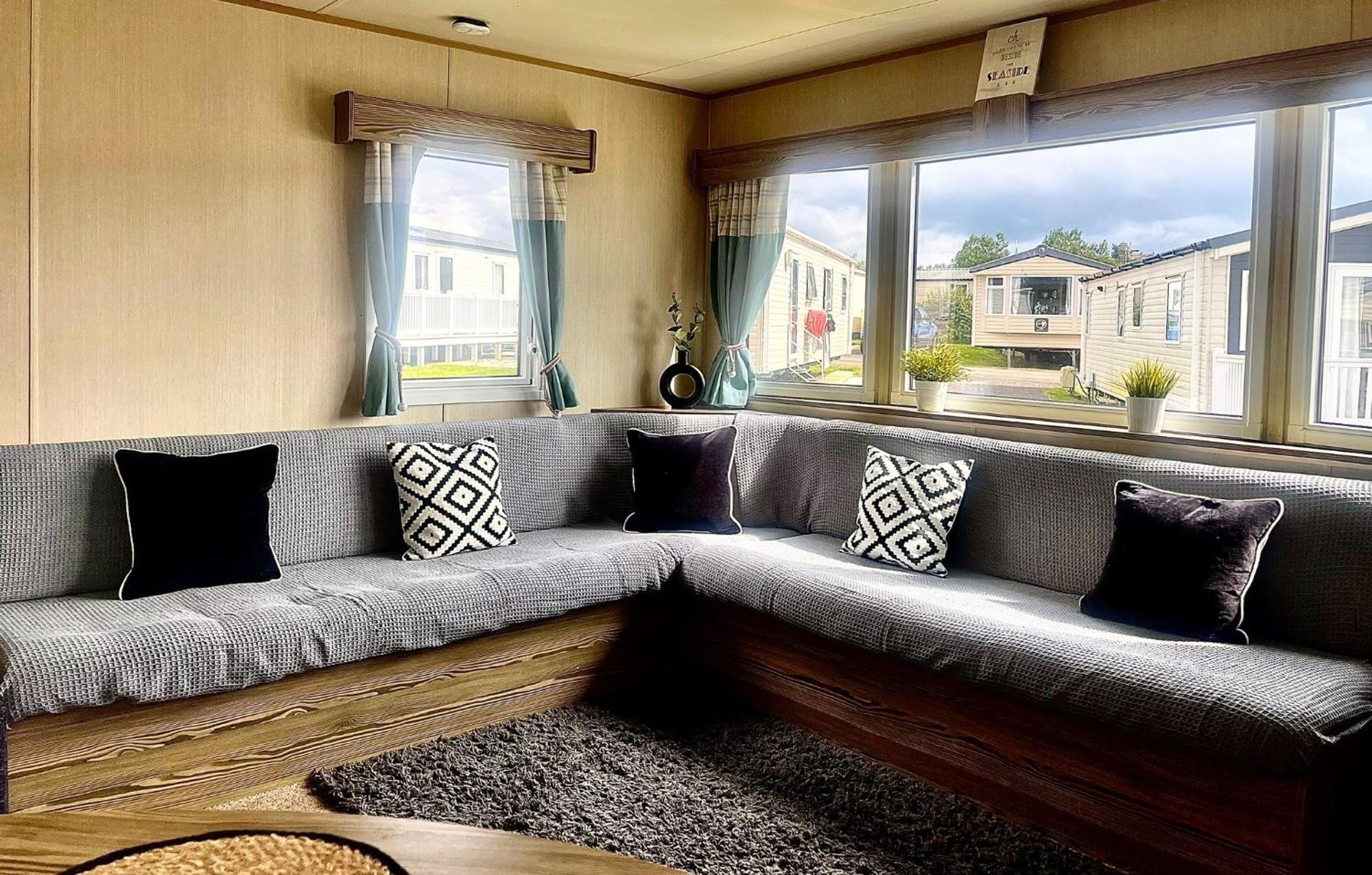 ホテル F&G Getaways Wyke Regis エクステリア 写真